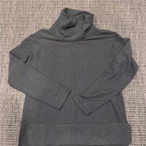 Avalanche Black and Gray Turtleneck Sweatshirt